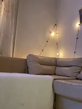 Snapshot of Lady__Maria chatting on 10-27-25, 04:00 Lady Maria online show from 10-27-25, 04:00