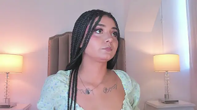 Snapshot of Emma_Torres__ chatting on 06-27-26, 12:22 Emma Torres online show from 06-27-26, 12:22