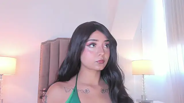 Snapshot of Emma_Torres__ chatting on 07-08-26, 12:31 Emma Torres online show from 07-08-26, 12:31