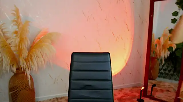 Snapshot of merida_bell18 chatting on 11-04-25, 10:03 merida bell18 online show from 11-04-25, 10:03