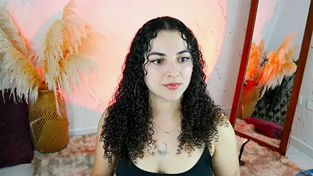 Snapshot of merida_bell18 chatting on 11-23-25, 11:26 merida bell18 online show from 11-23-25, 11:26