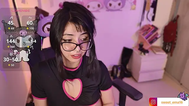 Snapshot of Loving_Ema_1 chatting on 02-04-26, 06:25 Loving Ema 1 online show from 02-04-26, 06:25