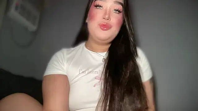 Snapshot of MissCataleyaxxx chatting on 02-07-26, 01:42 MissCataleyaxxx online show from 02-07-26, 01:42