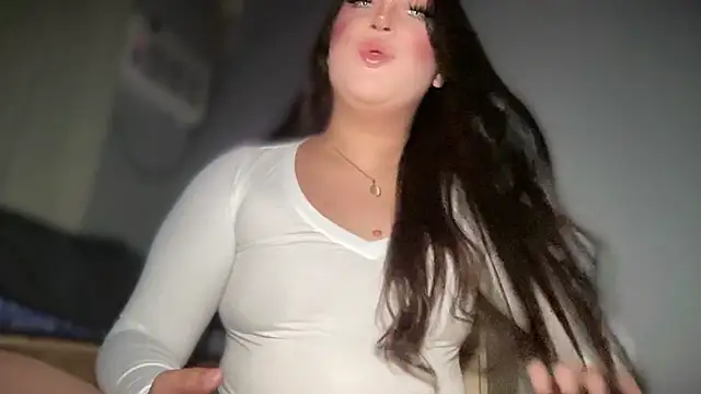 Snapshot of MissCataleyaxxx chatting on 02-14-26, 02:19 MissCataleyaxxx online show from 02-14-26, 02:19