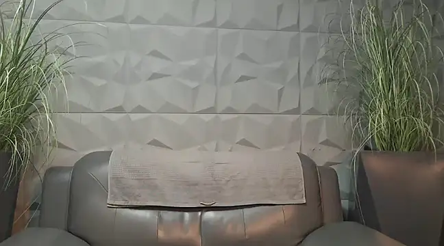 Antoniodiamond online show from 12-30-24, 09:08