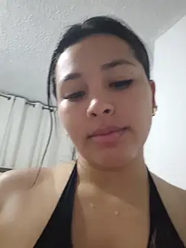 caylinhot7 online show from 04-12-26, 11:32