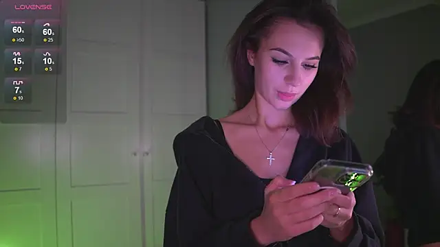 -JuicyMolly- online show from 10-27-25, 03:38