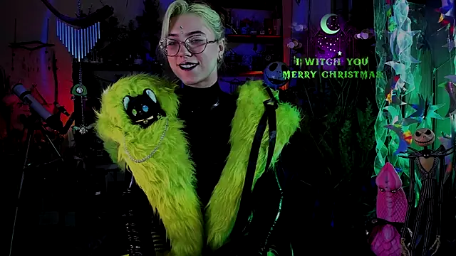 Scarlett Wanner online show from 12-20-24, 08:12