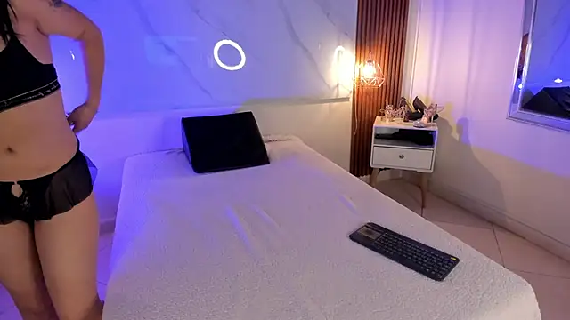 Gin Zc online show from 12-21-24, 03:36