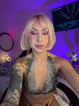 Cinamoonn online show from 05-16-26, 09:24