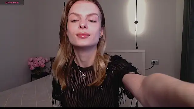 Snapshot of ly_lydia chatting on 02-22-25, 03:45 ly lydia online show from 02-22-25, 03:45