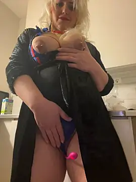 Maria Texas online show from 01-29-25, 02:10