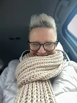 German Milf online show from 01-21-25, 01:11