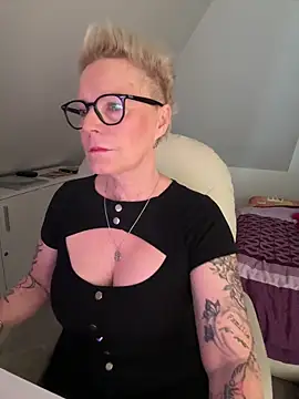 German Milf online show from 01-06-26, 10:19