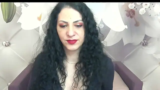 Snapshot of SweetArtemis chatting on 02-07-25, 01:22 SweetArtemis online show from 02-07-25, 01:22