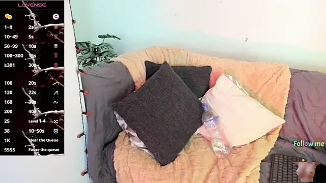 abigail luna online show from 11-11-25, 07:14