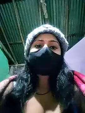 Shristiprakash0 online show from 12-26-24, 04:47