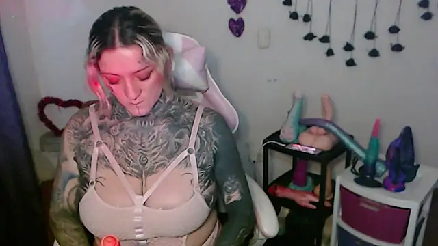 SLOPPYTITSS online show from 04-13-26, 10:48