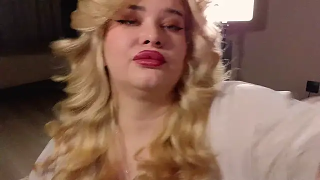 EllsaJean  online show from 03-25-26, 09:54