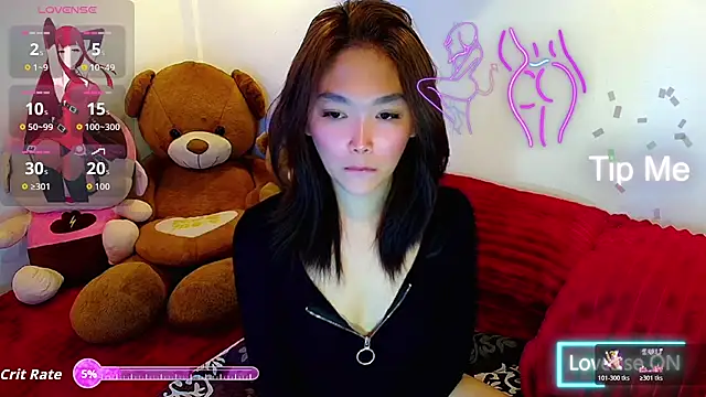 TR4NSCUTI3 online show from 02-26-26, 04:22