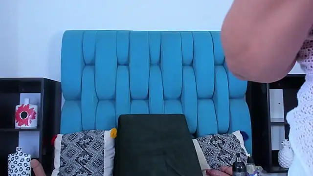 Keira Lennox online show from 01-31-25, 12:40