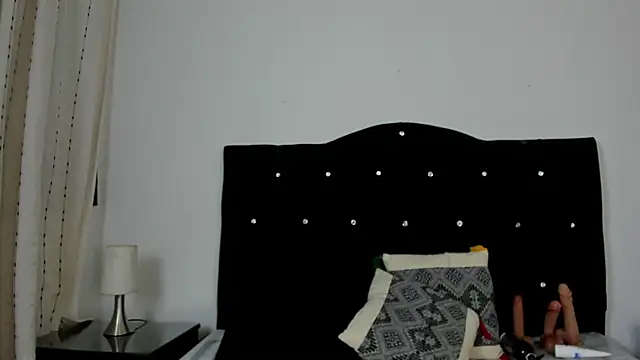 Keira Lennox online show from 10-01-25, 11:27