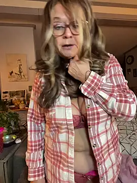 cowgirlc online show from 02-06-26, 03:44