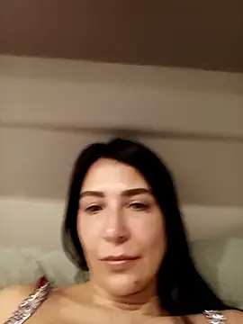 Snapshot of Cataleya80 chatting on 02-14-26, 05:43 Cataleya80 online show from 02-14-26, 05:43