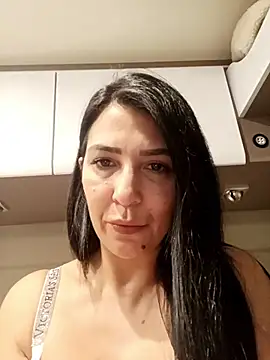 Snapshot of Cataleya80 chatting on 02-18-26, 05:31 Cataleya80 online show from 02-18-26, 05:31