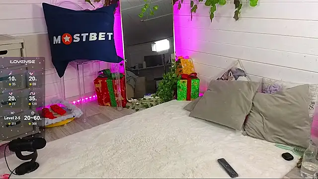 Misss Vikk online show from 01-06-25, 11:18