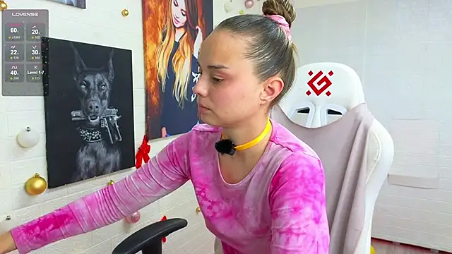 Snapshot of Misss_Vikk chatting on 02-05-26, 12:21 Misss Vikk online show from 02-05-26, 12:21