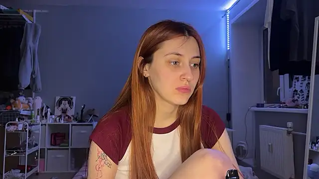 Uniarten online show from 03-16-25, 06:44