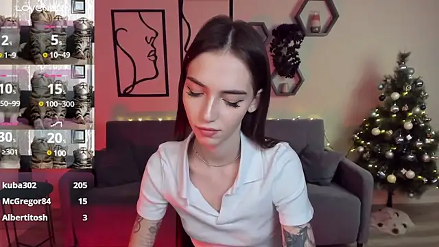 Snapshot of SophieCatty chatting on 12-10-24, 02:27 SophieCatty online show from 12-10-24, 02:27