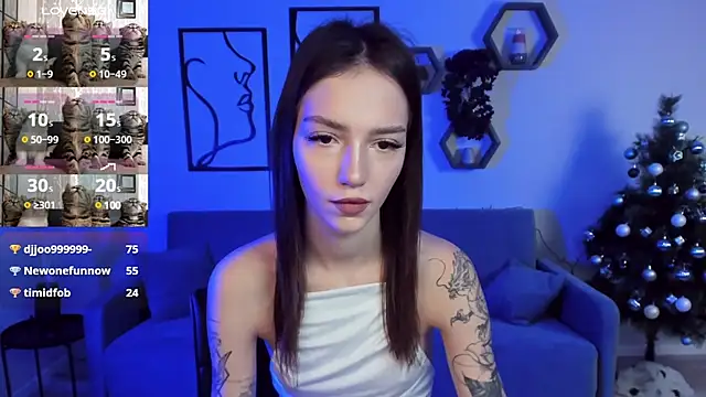 Snapshot of SophieCatty chatting on 12-28-24, 12:04 SophieCatty online show from 12-28-24, 12:04