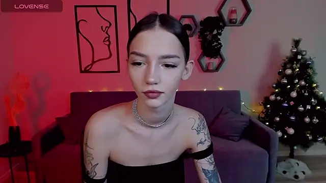 SophieCatty online show from 12-31-24, 01:26