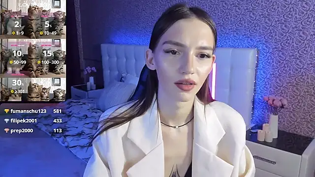 Snapshot of SophieCatty chatting on 01-30-25, 12:27 SophieCatty online show from 01-30-25, 12:27