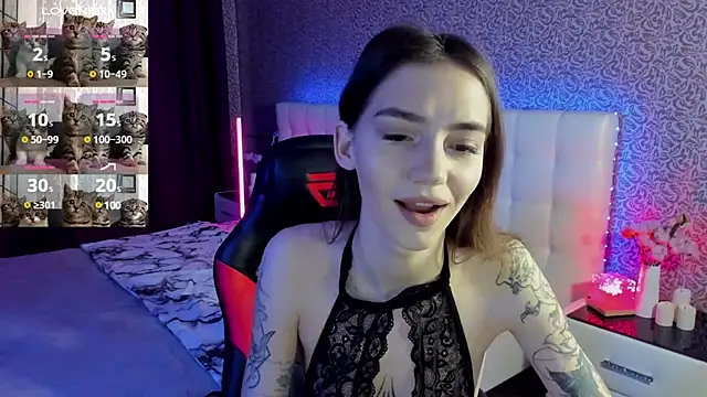 Snapshot of SophieCatty chatting on 03-21-25, 07:33 SophieCatty online show from 03-21-25, 07:33