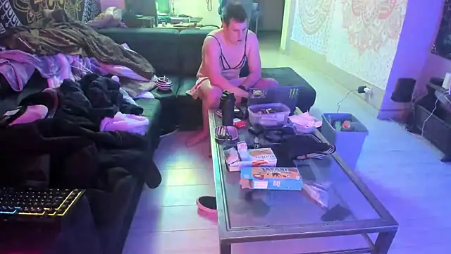 Snapshot of slankecrosdresser chatting on 02-16-25, 09:48 slankecrosdresser online show from 02-16-25, 09:48