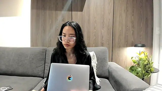 itsyourcassie online show from 09-19-25, 12:12