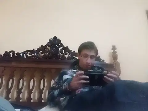 White rabbit  online show from 12-19-24, 05:29