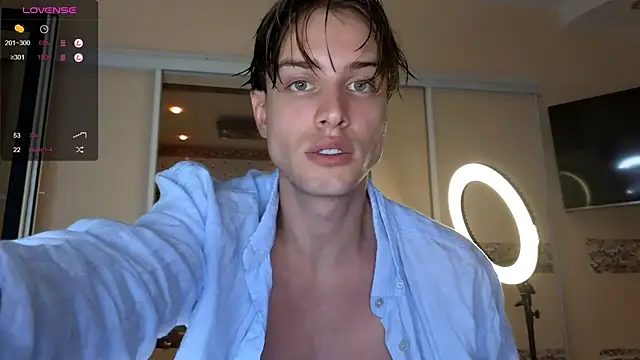 Snapshot of Cryptikov chatting on 09-09-25, 06:18 Cryptikov online show from 09-09-25, 06:18