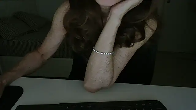 Snapshot of amara_2022 chatting on 07-08-26, 08:57 amara 2022 online show from 07-08-26, 08:57