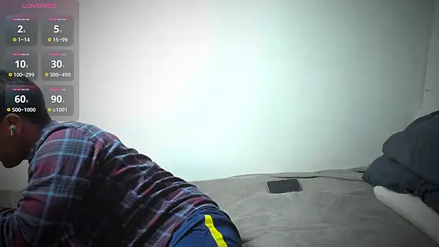 Snapshot of HonestAndrew chatting on 12-10-24, 03:55 HonestAndrew online show from 12-10-24, 03:55