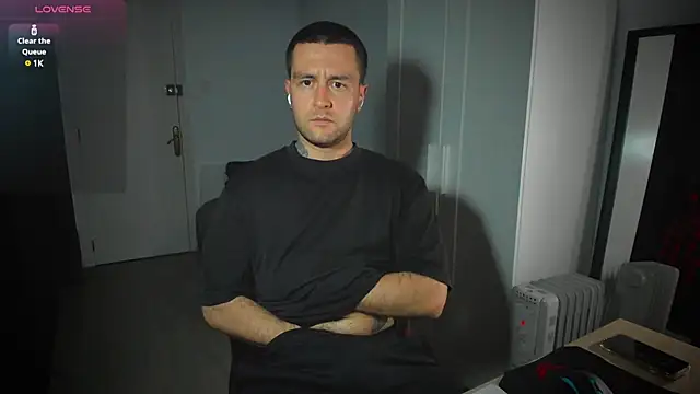 Snapshot of HonestAndrew chatting on 02-02-25, 06:31 HonestAndrew online show from 02-02-25, 06:31