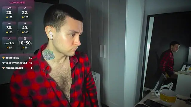 Snapshot of HonestAndrew chatting on 02-10-25, 09:58 HonestAndrew online show from 02-10-25, 09:58