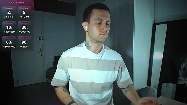 Snapshot of HonestAndrew chatting on 02-11-25, 06:01 HonestAndrew online show from 02-11-25, 06:01