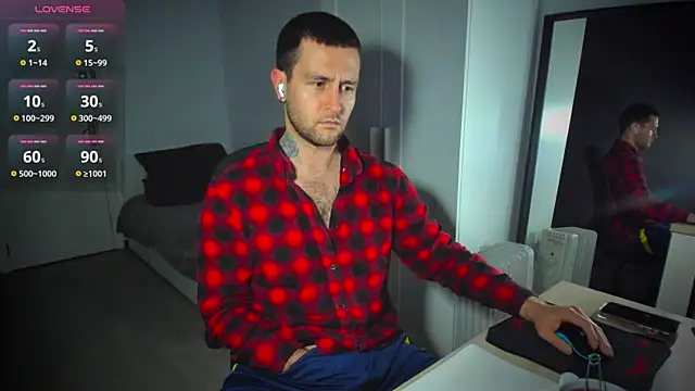 Snapshot of HonestAndrew chatting on 02-16-25, 05:59 HonestAndrew online show from 02-16-25, 05:59