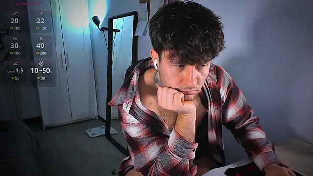 Snapshot of HonestAndrew chatting on 02-01-26, 08:57 HonestAndrew online show from 02-01-26, 08:57