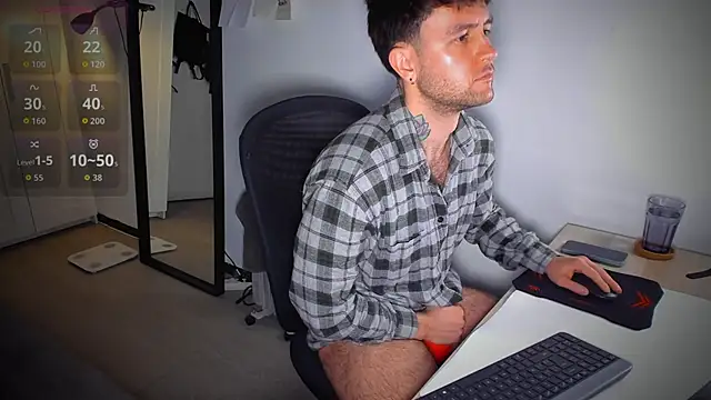 Snapshot of HonestAndrew chatting on 02-08-26, 06:50 HonestAndrew online show from 02-08-26, 06:50