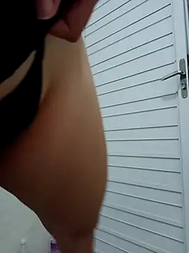 VIC22SECRET online show from 02-14-25, 04:15